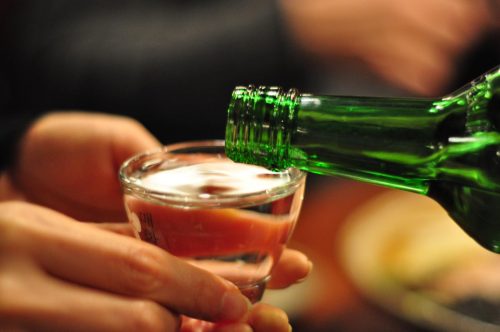ăn gì trước khi uống rượu để không hại gan